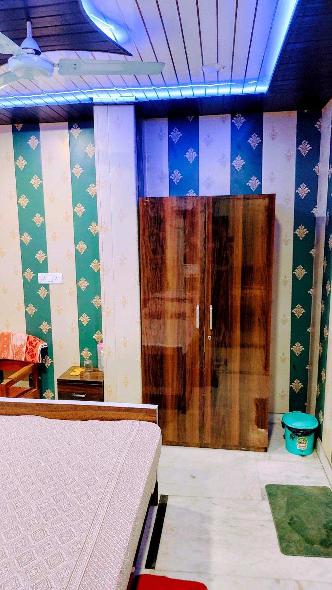 Hotel Raju Homestay Ayodhya 150 Meters From Shree Ram Janmbhoomi Temple 200 Meters From Ayodhya Dham Railway Station Exterior foto